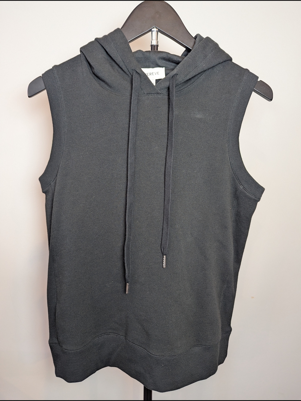 NWT Evereve Women's Size S Kennedy Black Sleeveless Hoodie Active Wear